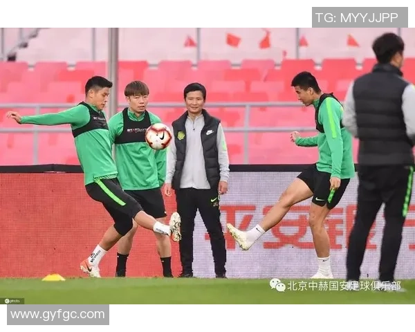 上海羽毛球队在全国配合排行榜中荣登第八名展现出强劲实力与团队合作精神